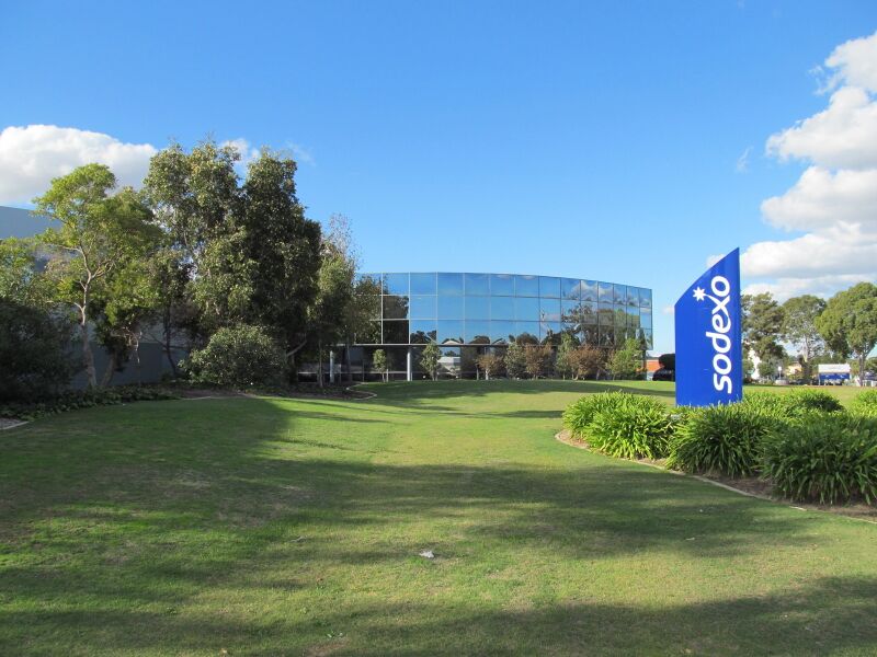 ملف:OIC balcatta sodexo building.jpg