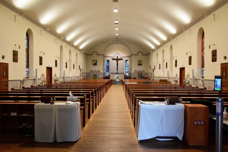 ملف:Jukrimdong Cathedral 2020801 011.jpg