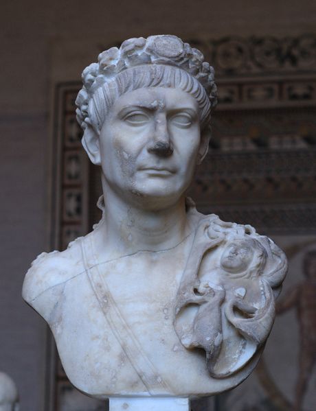ملف:Traianus Glyptothek Munich 72.jpg