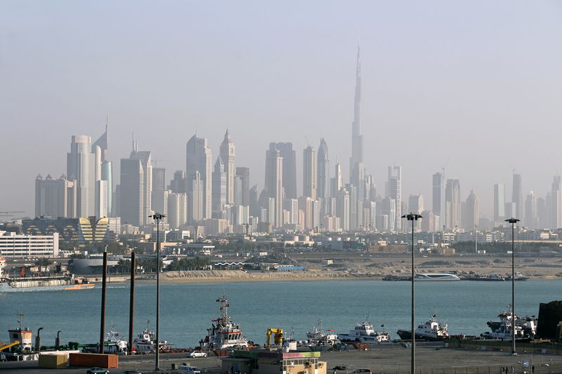 ملف:Dubai skyline - panoramio (1).jpg