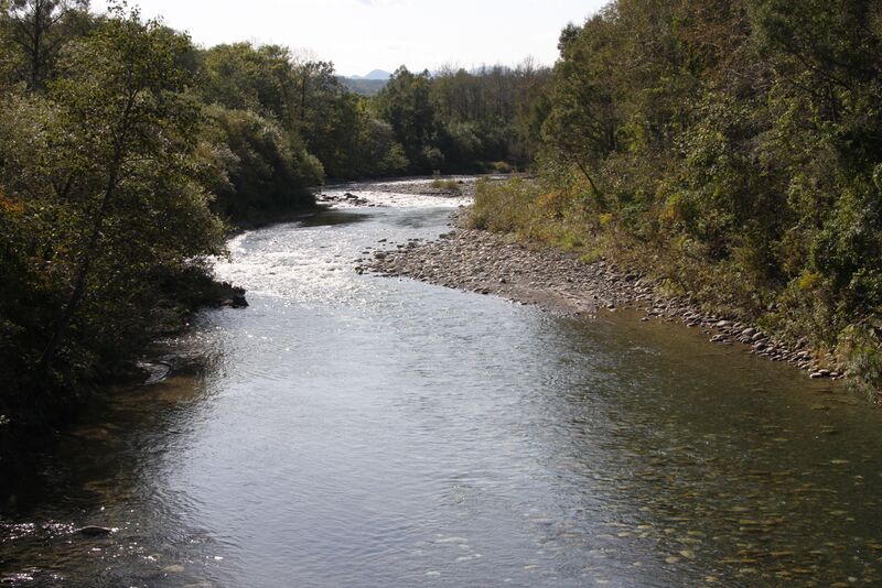 ملف:Nibinai Riv 1.JPG