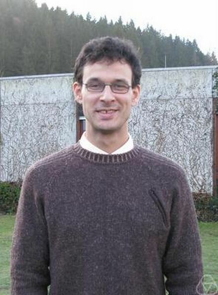 ملف:Semyon Alesker.jpg