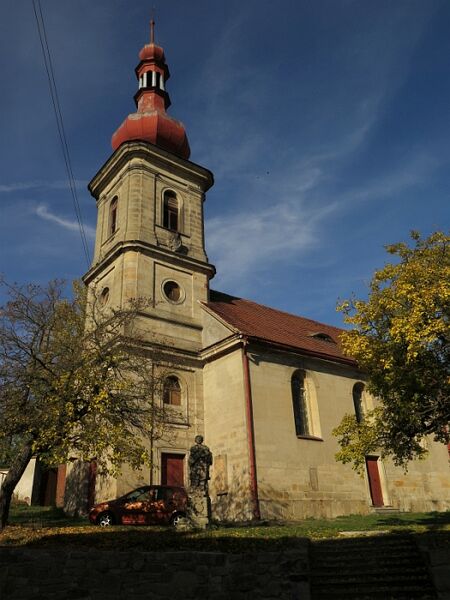 ملف:Číhaná, kostel svatého Václava.jpg