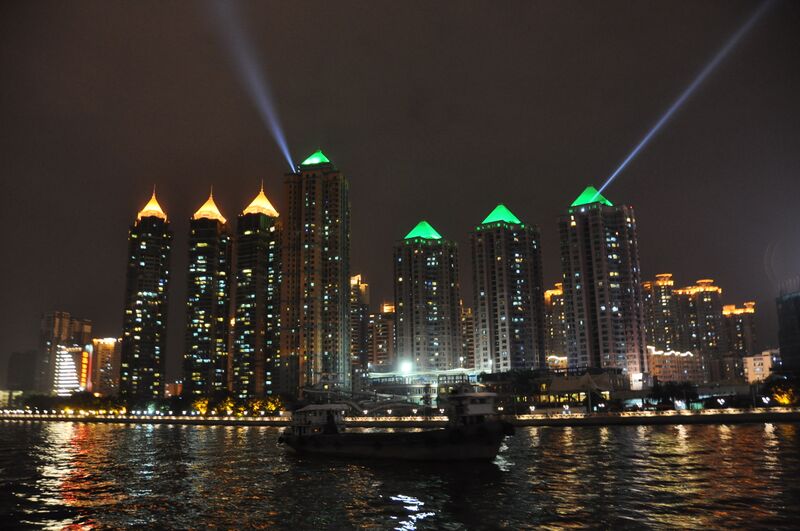 ملف:海珠半島花園夜景 2012 (8347581476).jpg
