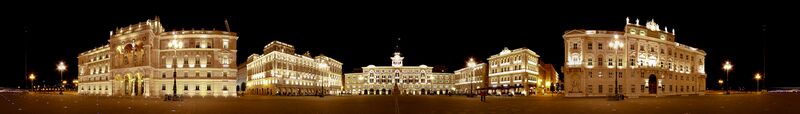 ملف:BannerTrieste.jpg