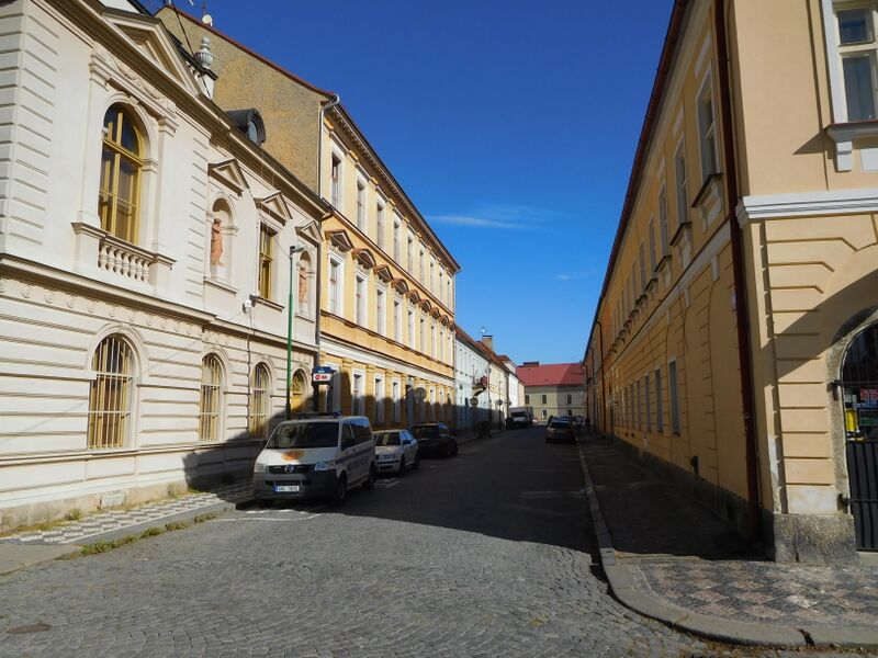 ملف:Josefov Skolni.jpg
