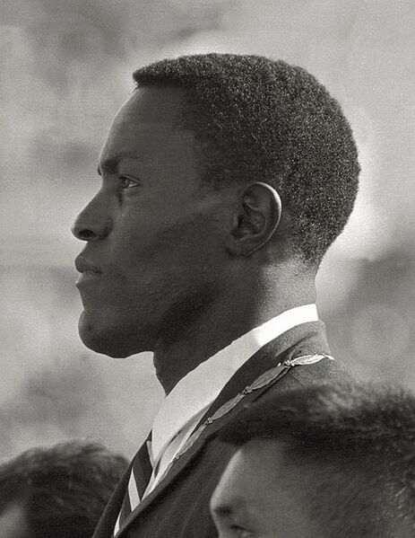 ملف:Rafer Johnson 1960.jpg