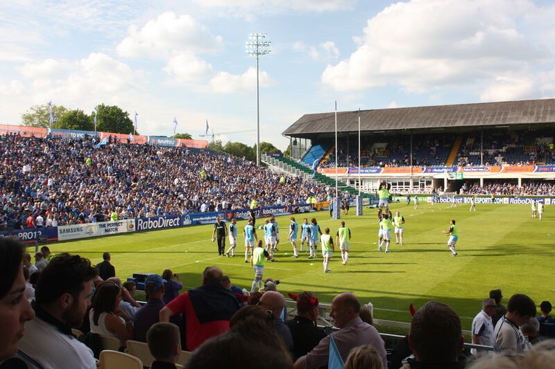 ملف:2014 Pro12 final warmup.JPG