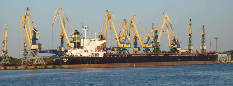 ملف:Coronado(Valetta)vessel-inRiga(Latvia).JPG