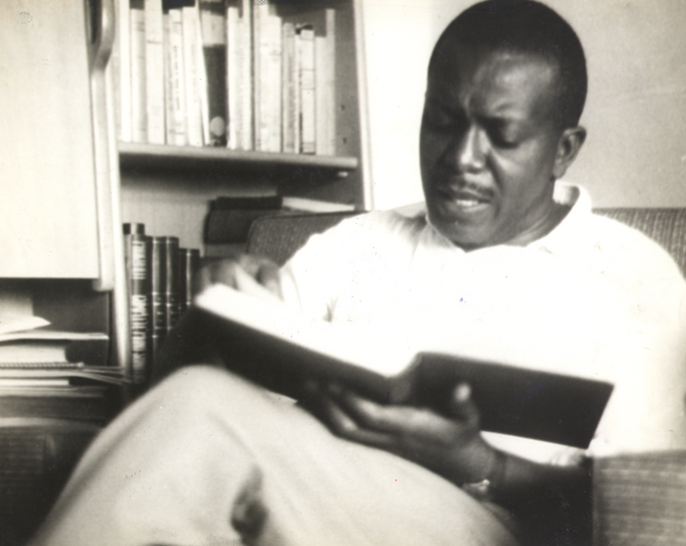 ملف:Moacir Santos (1964).tif