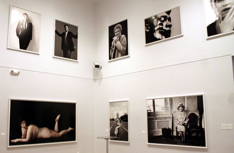 ملف:05a.CanadianEmbassy.WDC.13November2017 (38417087191).jpg