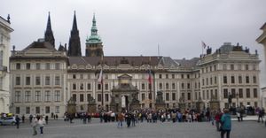 Prague scene18 (cropped).JPG