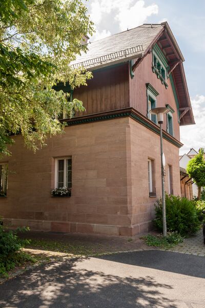 ملف:2018 Bahnhof Wendelstein 03.jpg