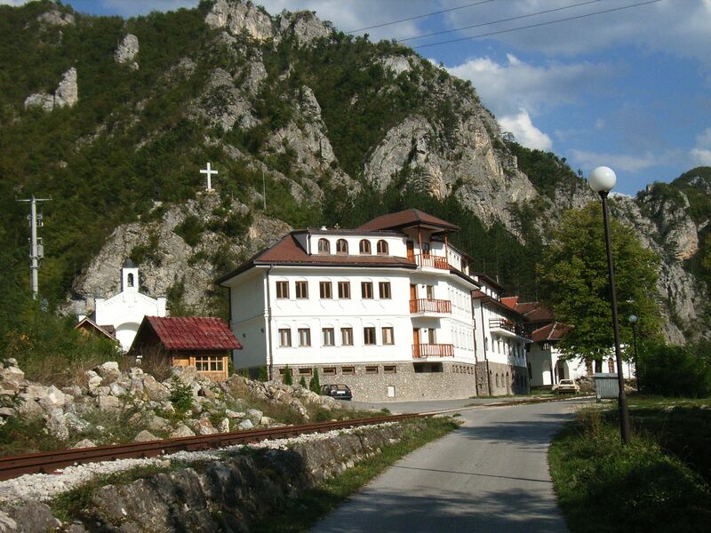 ملف:Dobrun Monastery 1.JPG
