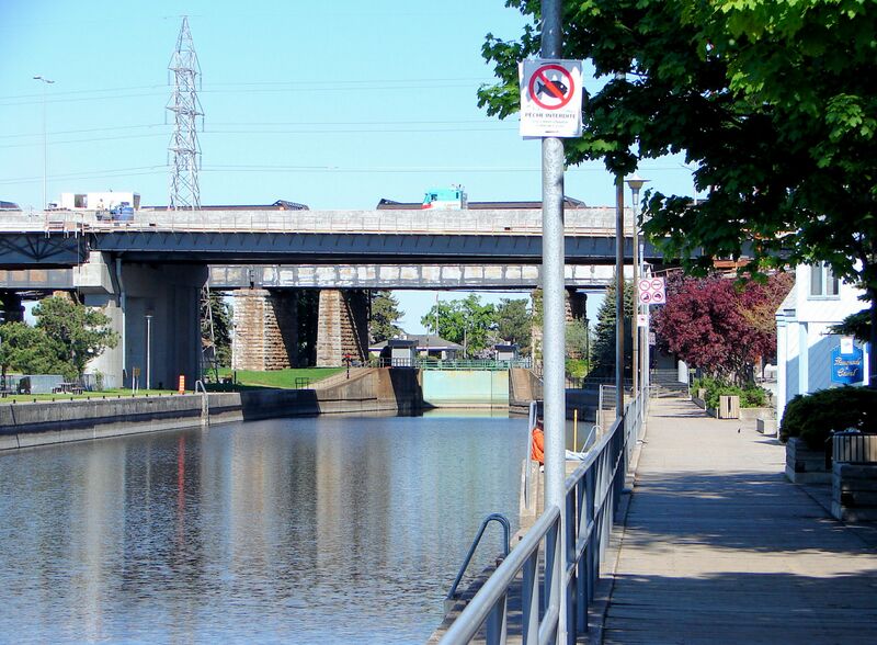 ملف:Ste-Anne-Bellevue QC 3.JPG