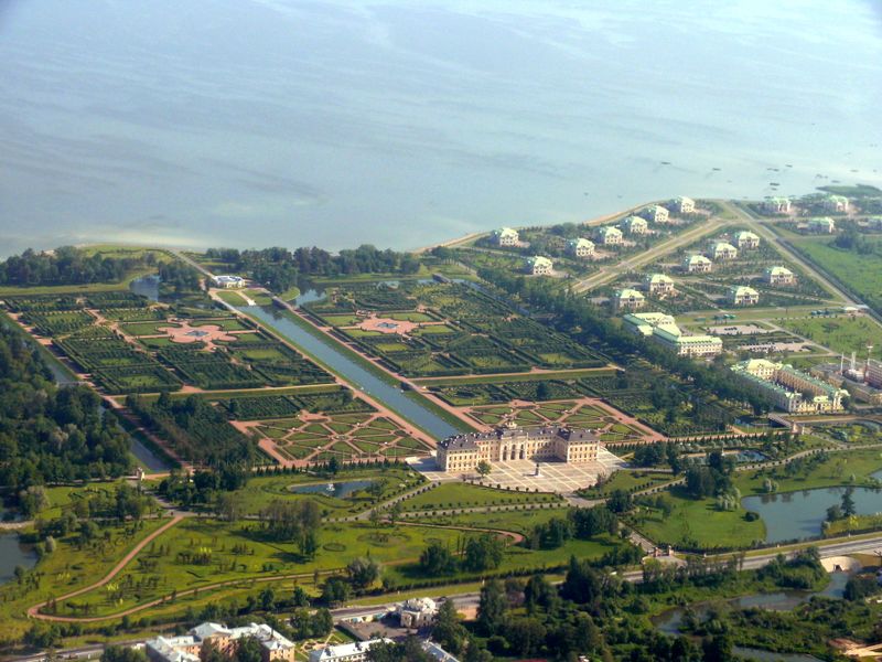 ملف:Государственный комплекс «Дворец конгрессов».JPG