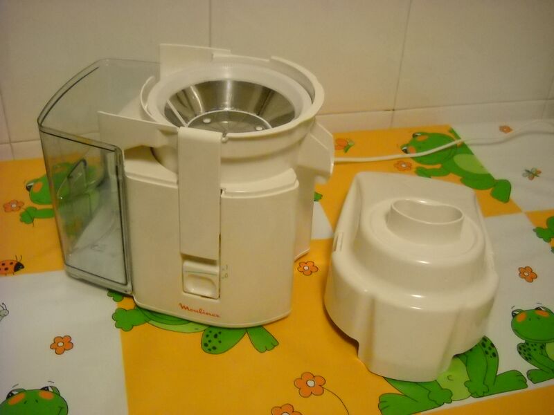 ملف:Liquadora (parts).JPG