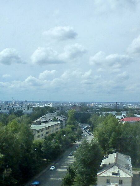 ملف:Cosmonavtov street.jpg