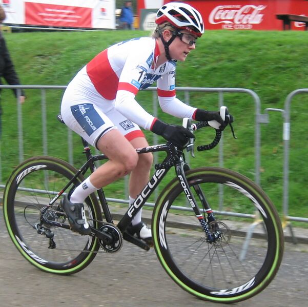 ملف:Ellen Noble Cauberg 2016.jpg