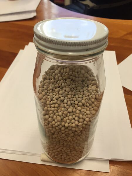 ملف:4A sieves.JPG