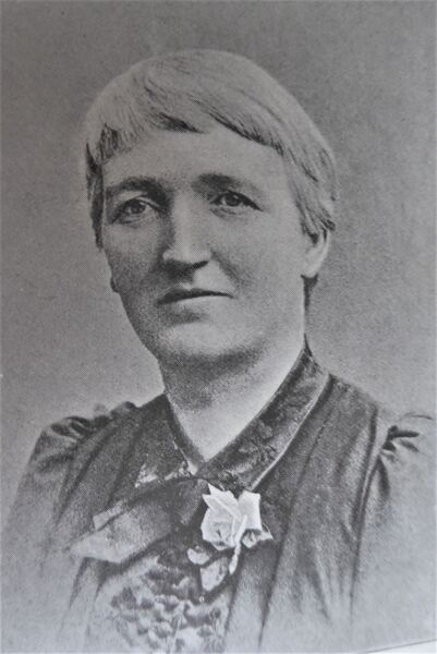 ملف:Anne Ireland.jpg