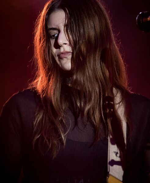 ملف:Bethany Cosentino 2016.jpg