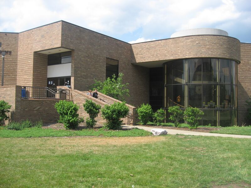 ملف:Clark Memorial Library.JPG