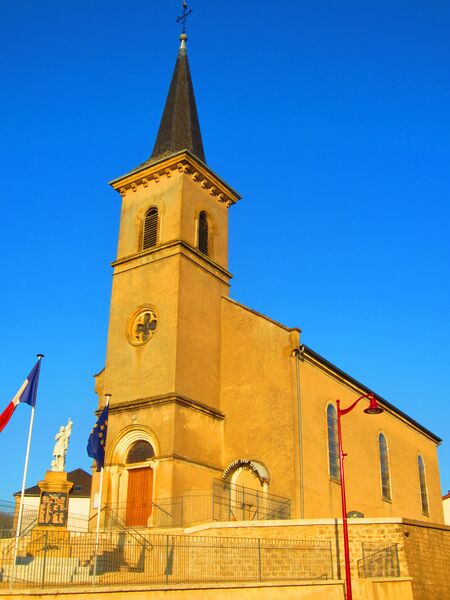 ملف:Eglise Manderen.JPG