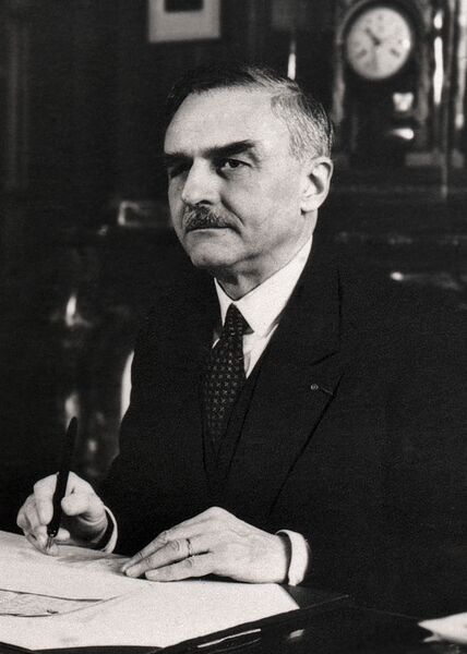 ملف:Ehpa-11-a danjon-boyer (cropped).jpg