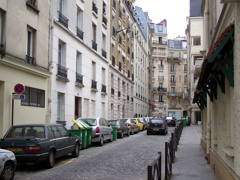 ملف:Rue du Colonel-Oudot.JPG