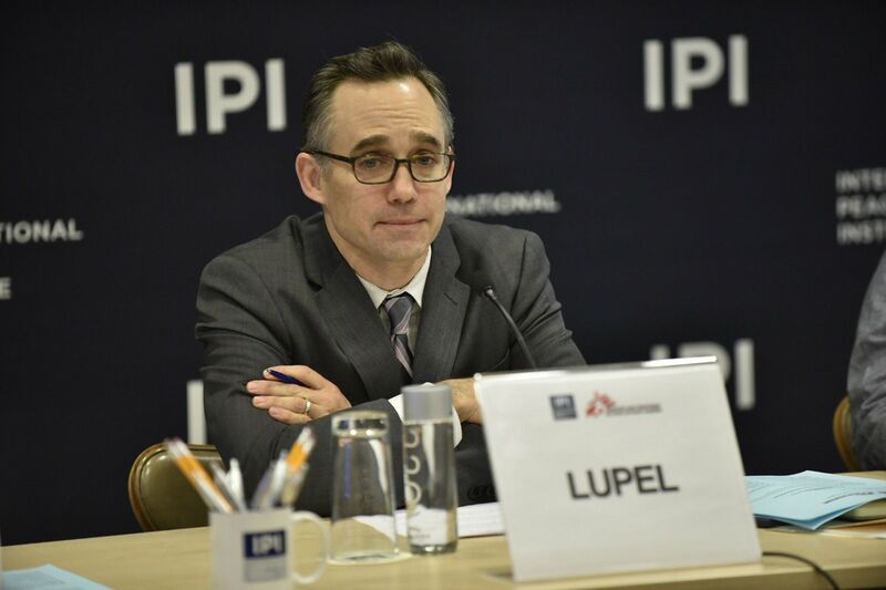 ملف:ALupel Panel.jpg