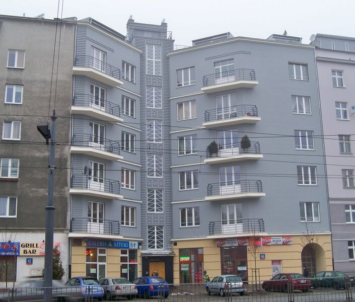 ملف:Grójecka 40a.jpg