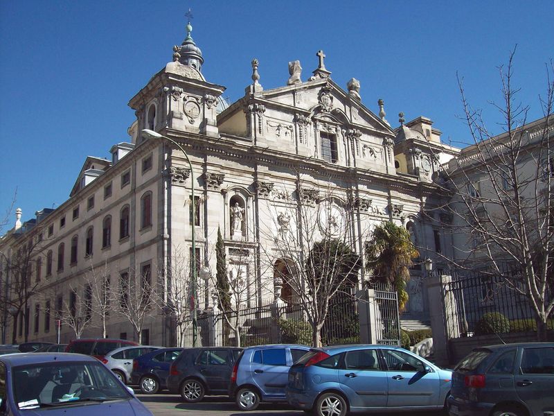 ملف:Iglesia Parroquial de Santa Bárbara (Madrid) 01.jpg