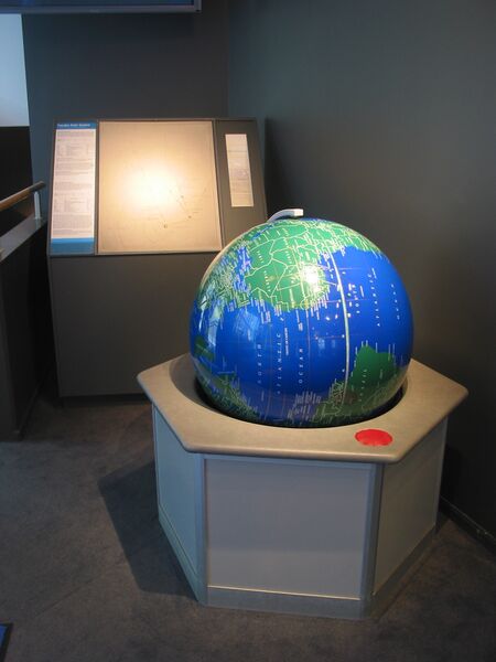 ملف:Sweden Solar System Earth.jpg