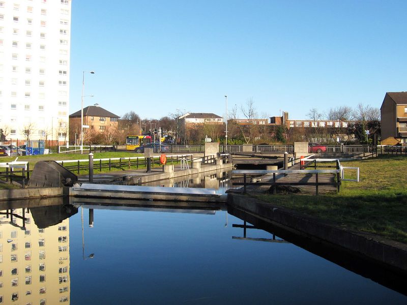 ملف:Dalmuir drop lock.jpg