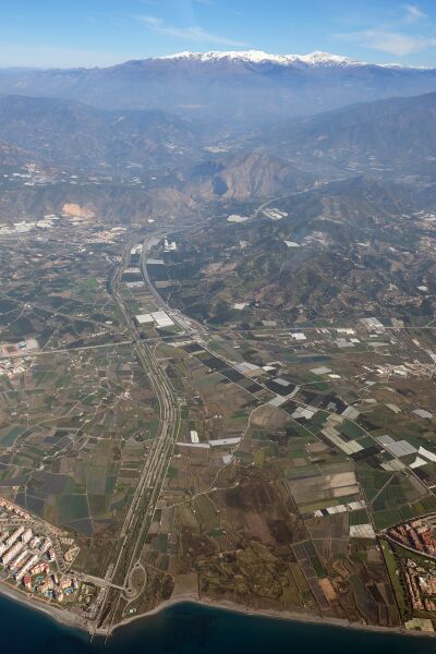 ملف:Guadalfeo river.jpg