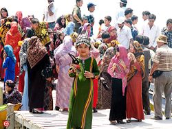 التركمان الإيرانيون من بندر تركمن