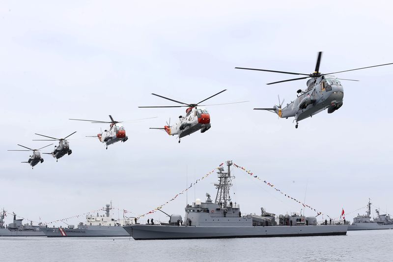 ملف:Peruvian Navy Ceremony 2016.jpg