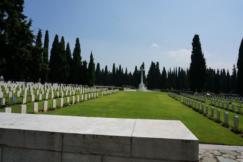 ملف:Cimetière britanique 09272.JPG