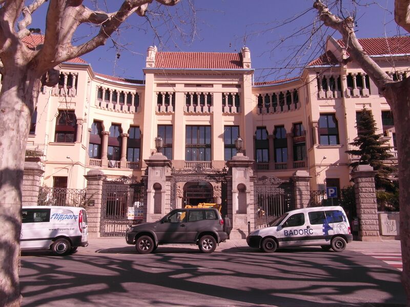 ملف:Institut Lluís de Peguera.JPG