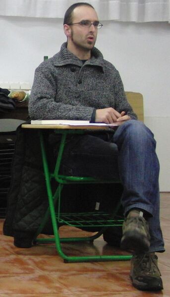 ملف:Julen Gabiria idazlea 2009an.jpg