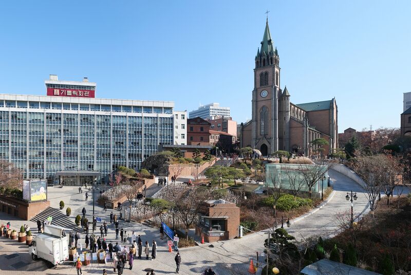 ملف:Myeongdong Cathedral 6.jpg