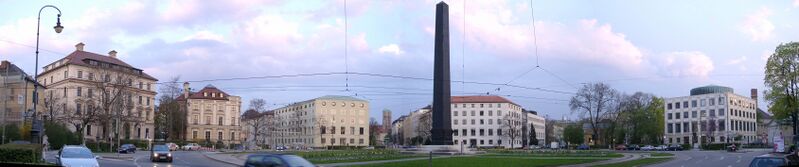 ملف:Panorama Karolinenlatz 01a.jpg