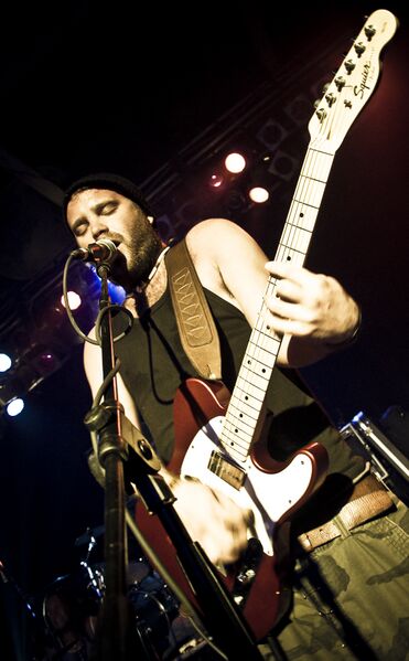 ملف:The-Movement Josh-Swain.jpg