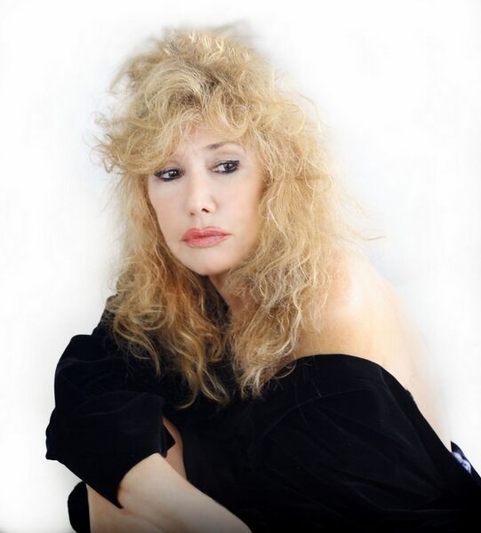 ملف:VICTORIA ACTRIZb.jpg