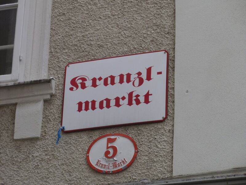 ملف:Salzburg Kranzl Markt 001.JPG