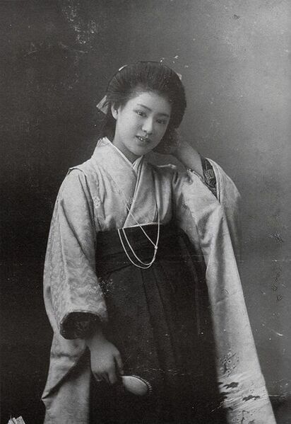 ملف:Asabuki Isoko.jpg