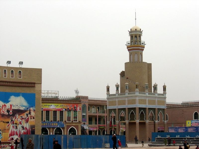 ملف:Kashgar-minarete-d01.jpg