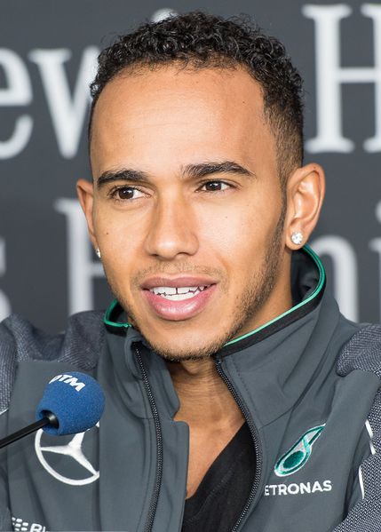 ملف:Lewis Hamilton October 2014.jpg