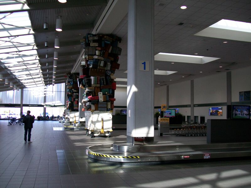 ملف:Sac baggage claim.JPG